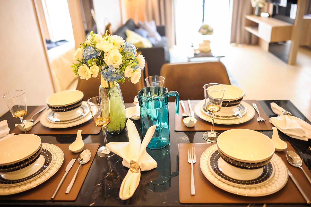 dining table, plate, together, dining room, sample room, condo, interior, dining table, dining room, condo, condo, condo, condo, condo